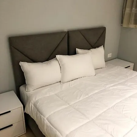Guest house For Tourist Golem (Tirana)