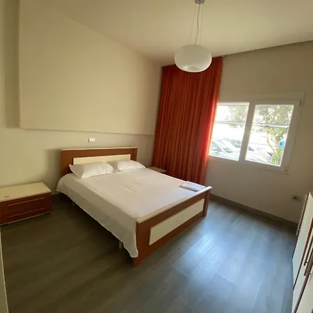 Bylis Gæstehus Golem (Tirana)